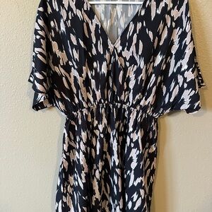 Elegant Black and Cream Women's Dress